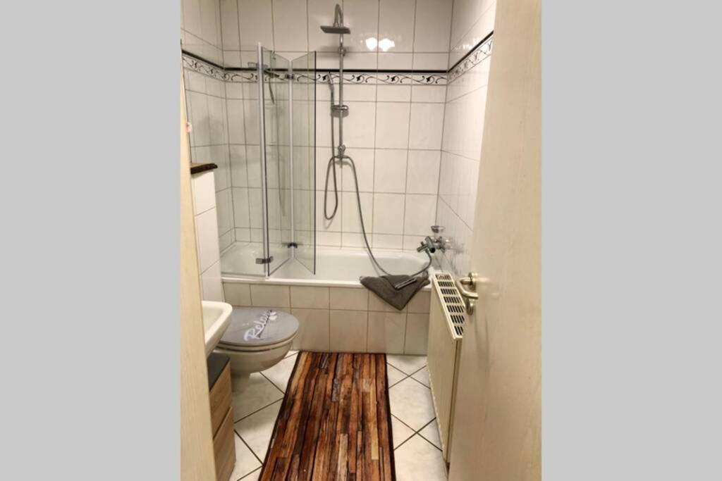 Apartment Zum Goldenen Lowen Inkl. Parkplatz & Wlan Erfurt Exterior foto